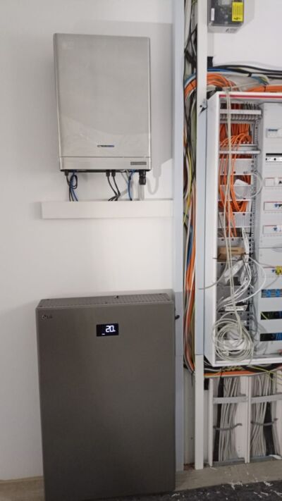 Ost-West Ausrichtung PV-Anlage optimal für Flachdach